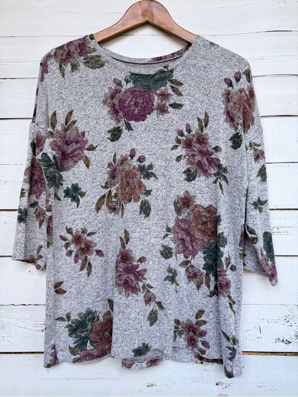 Torrid Super Soft Plush Floral Print Crewneck Pullover Top - 00 (Large)